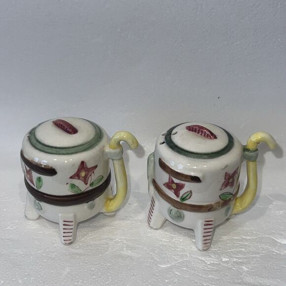 VINTAGE NOVELTY ART POTTERY BUCKET/MUG/KILN SALT PEPPER SHAKER SET JAPAN - Picture 1 of 9
